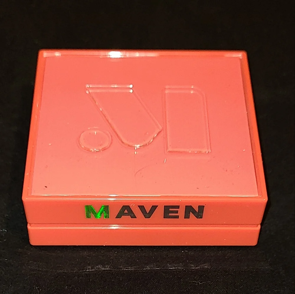 MAVEN Beauty 3D Cheek Powder 5g/0.17 oz NIB **Bundle with any order for $5**